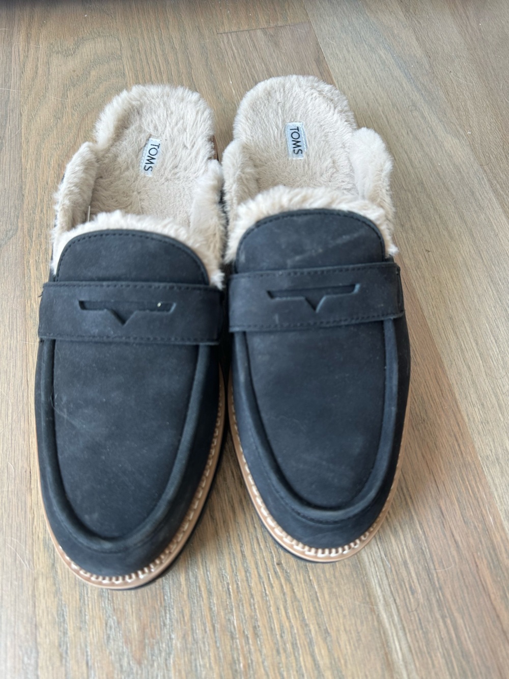 Toms Black Suede-Look Slip-On Loafers with Cream Faux Fur Lining. Worn once